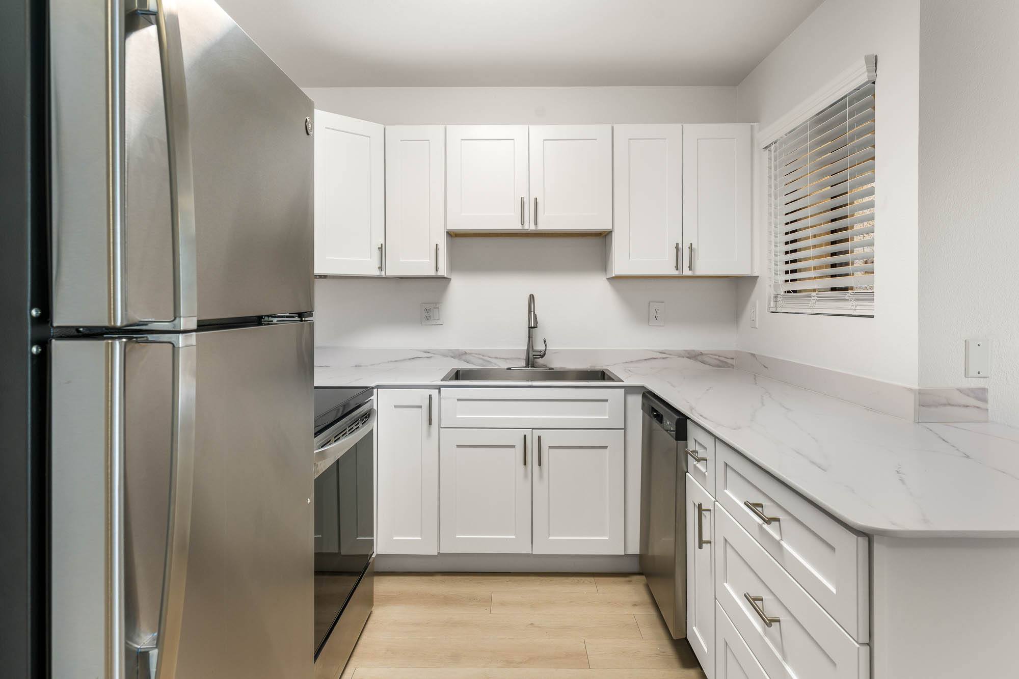 The Colony Apartments photo 2